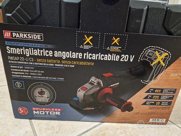 Smerigliatrice angolare ricaricabile Parkside 