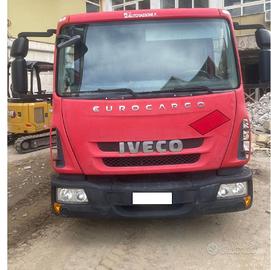 IVECO EUROCARGO 80E18 CON  GRU BONFIGLIOLI