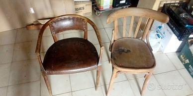VECCHI TAVOLINI IN LEGNO PIEGHEVOLI & 2 SEDIE