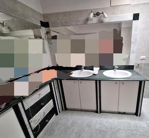 bagno marmo e legno