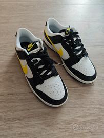 Nike dunk low panda black and Yellow 43 