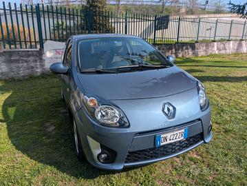 Renault Twingo 1.2 16V Quickshift Dynamique UNICO 
