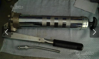Ingrassatore manuale