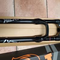 Rock shox lyrik select +