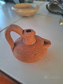 Guttus in terracotta