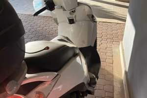 Aprilia Scarabeo 300 – Scooter 300cc
