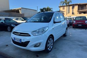 Hyundai i10 1.1 Cambio Automatico
