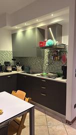 Cucina 380x230 wengé elettrodomestici inclusi