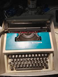 Macchina per scrivere Underwood 310