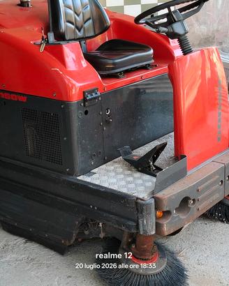 MOTOSPAZZATRICE GANSOW 150D CONDUCENTE A BORDO