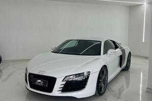 Audi R8 4.2 V8 FSI quattro R tronic
