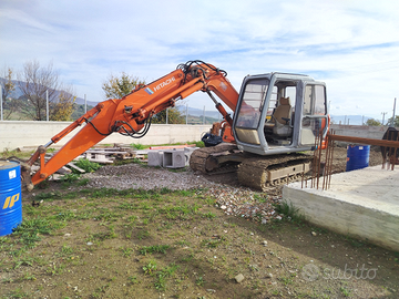 Hitachi EX 60 carro montagna