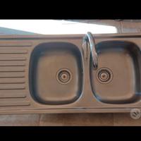 lavandino in acciaio 