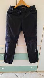 pantaloni da moto