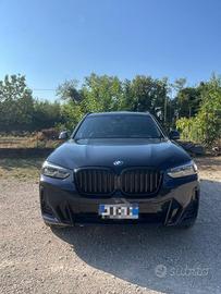 BMW X3 30e plug-in hybrid benzina tetto panoramico