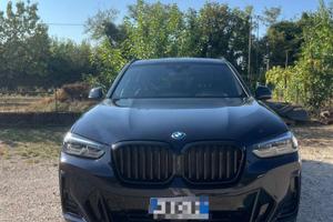 BMW X3 30e plug-in hybrid benzina tetto panoramico