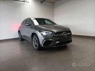 MERCEDES-BENZ GLA 250 e Plug-in hybrid Automatic