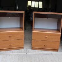 2 comodini moderni con luce incorporata