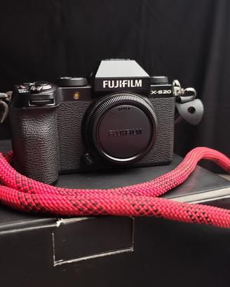 Fujifilm x-s20