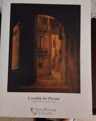 Raccolta di stampe del fotografo Giuliano Di Cola
