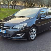 Opel Astra 1.4 BENZINA OK PER NEOPATENTATI ANNO 20