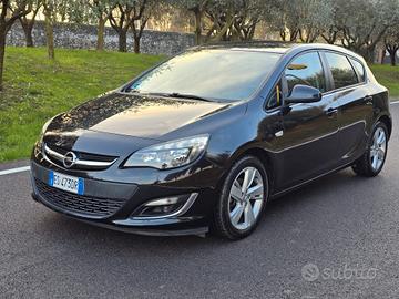 Opel Astra 1.4 BENZINA OK PER NEOPATENTATI ANNO 20