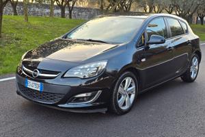 Opel Astra 1.4 BENZINA OK PER NEOPATENTATI ANNO 20