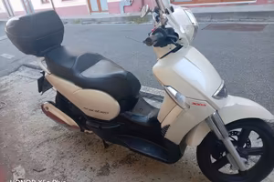 Aprilia Scarabeo 300 