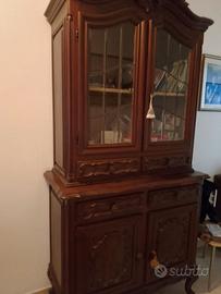 credenza vetrina salone