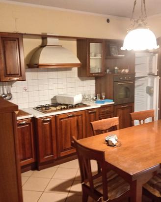 CUCINA, SALOTTO, CAMERA MATRIMONIALE E CAMERA SING