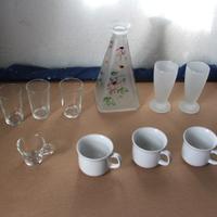 Vasetto e bicchieri
