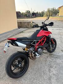 Ducati Hypermotard 950