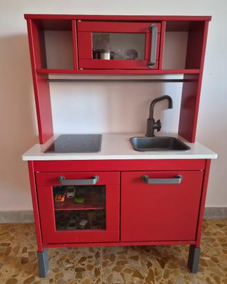 Cucina giocattolo in legno Ikea
