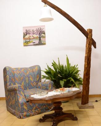 Lampada piantana artigianale iroko
