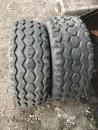 Gomme per rimorchio.