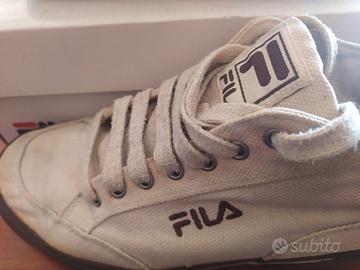 Scarpe FILA anni 90 Collezionismo In vendita a Caserta