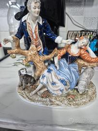 Grande scultura in porcellana vintage