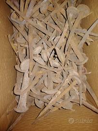 vecchi chiodi portoni