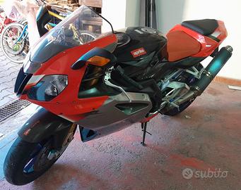 Aprilia RSV 1000 - 2004