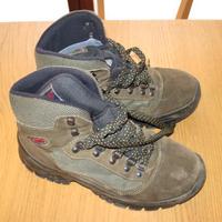 Scarpe Scarponi da trekking n.38 marroni impermeab