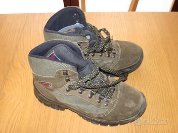 Scarpe Scarponi da trekking n.38 marroni impermeab
