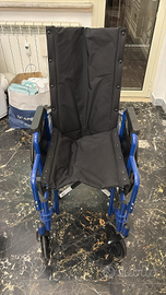 Carrozzina reclinabile