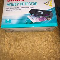 Macchina per soldi contraffatti