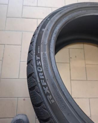 gomme termiche 225 40  r19. 93v