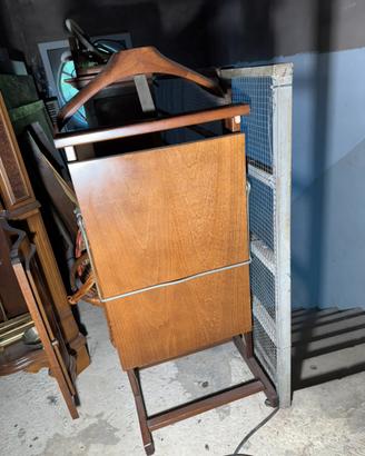 Porta abiti e pantaloni