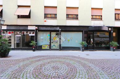 NEGOZIO A ALESSANDRIA