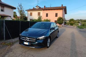 Mercedes B180d