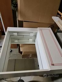 mobiletto bagno con luce