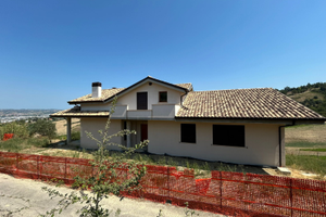 Villa a Chieti in Via Dei Mille