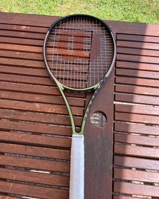 Wilson Blade 98 V8